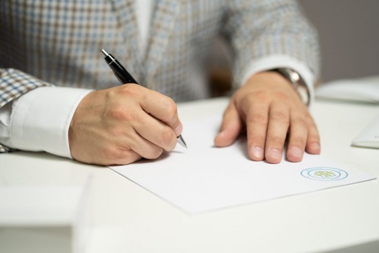 Mercat laboral: menys temporalitat, la mateixa precarietat?