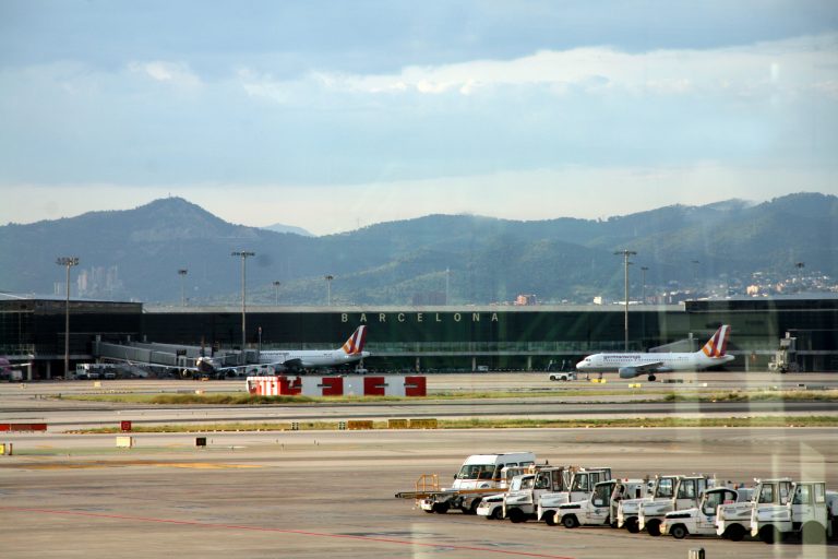Efectes dels impostos mediambientals en l’aviació: El cas de Catalunya